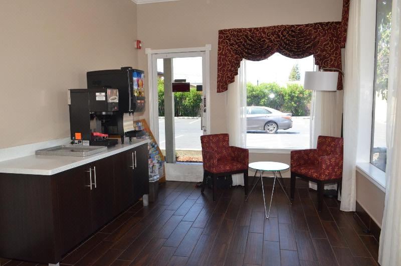 Photo of Livingroom in Milpitas