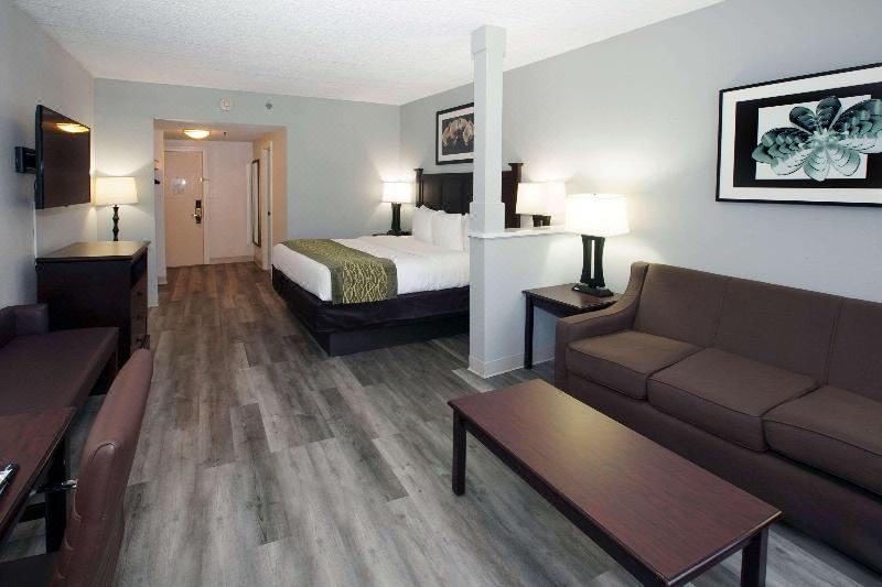 Photo of Livingroom in Paramus