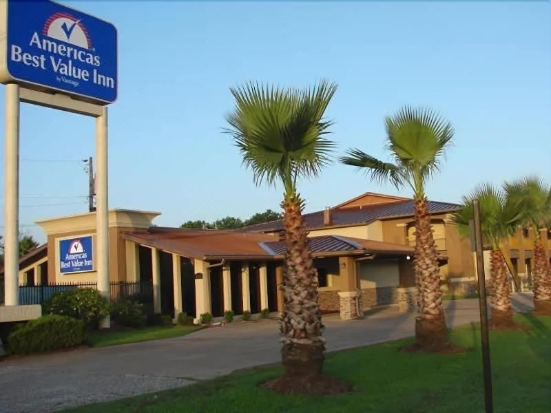 Photo of Buildings in Angleton