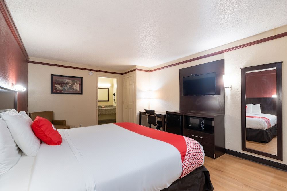 Photo of Bedroom in Tulsa
