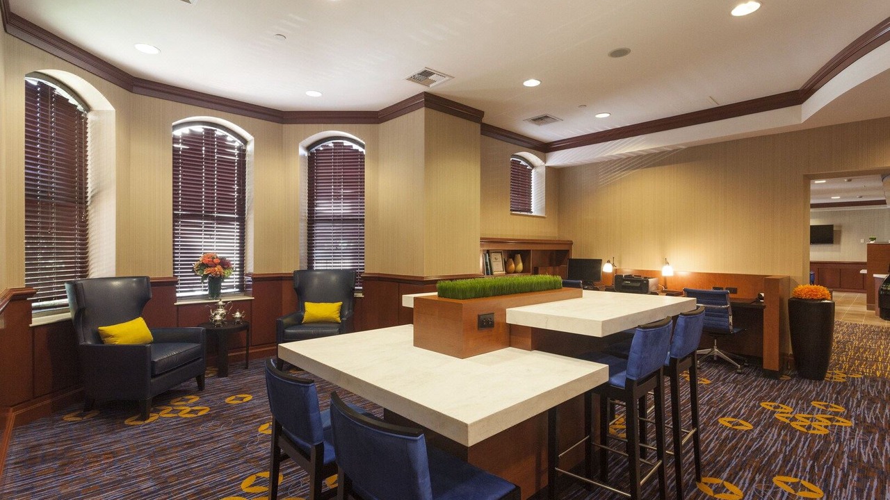 Photo of Livingroom in Prudential - St. Botolph