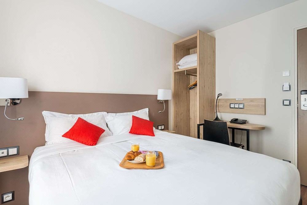 Photo of Bedroom in Quartier de la Plaine-de-Monceaux