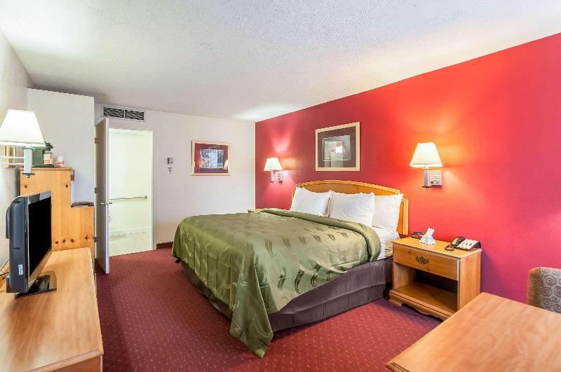 Photo of Bedroom in Luray
