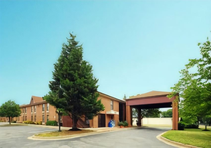 Photo of Buildings in Clinton