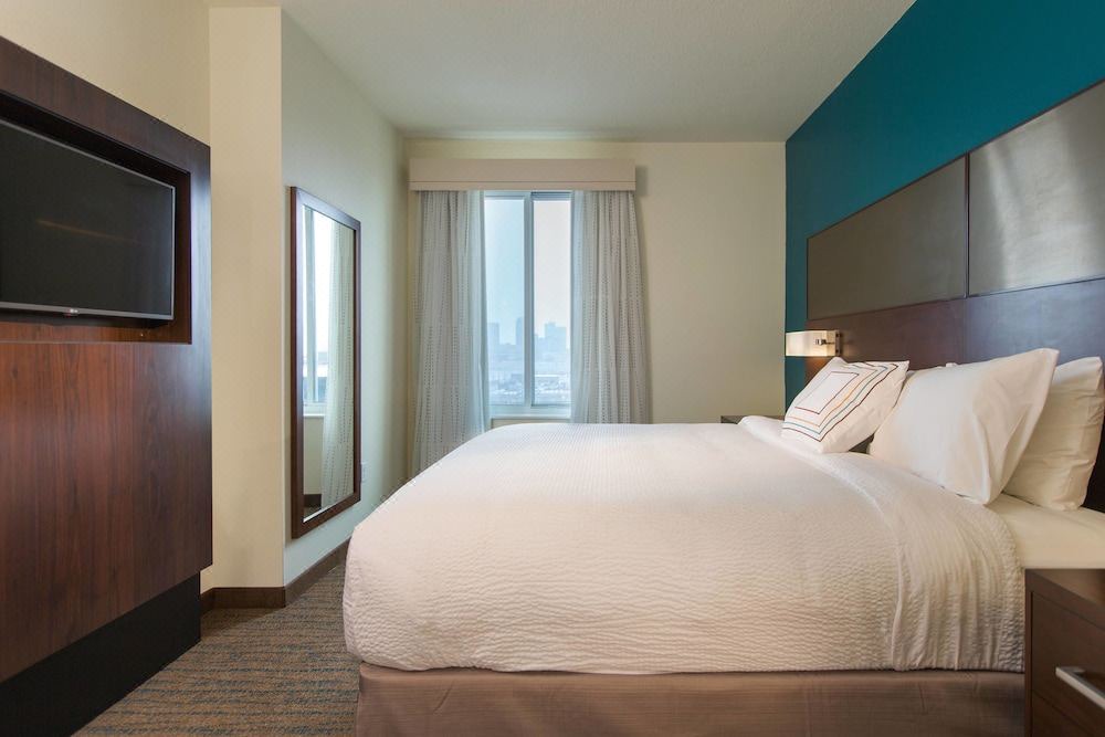 Photo of Bedroom in Music Row