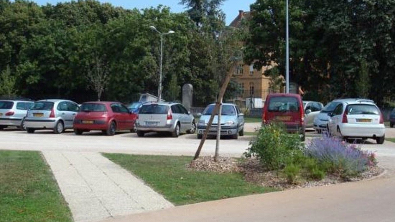 Photo of Others in Francheville Le Bas