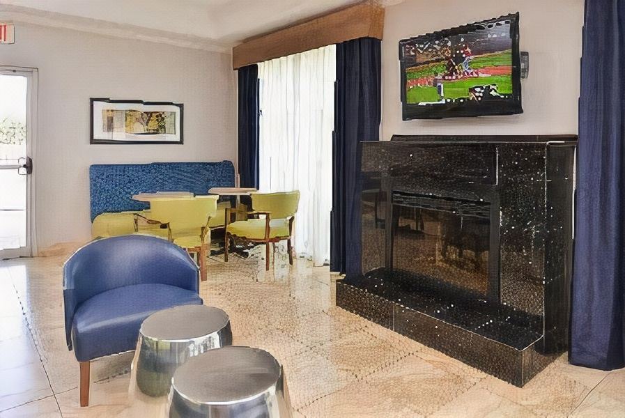 Photo of Livingroom in Vance Jackson