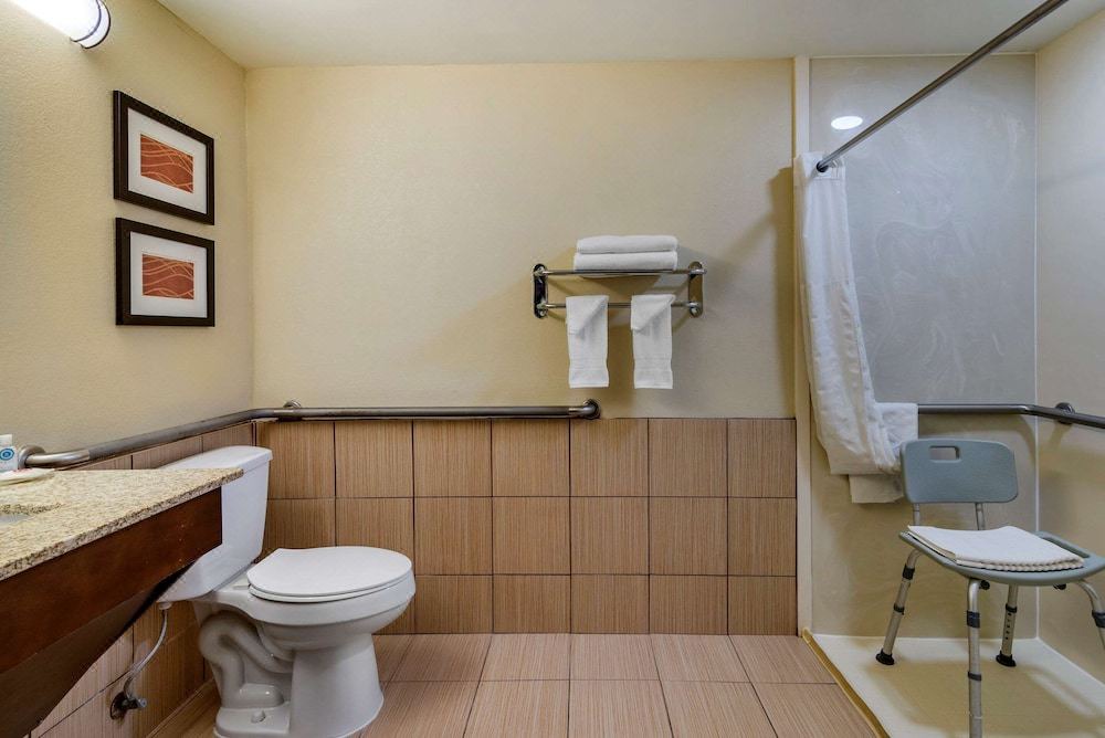 Photo of Bathroom in Opelika