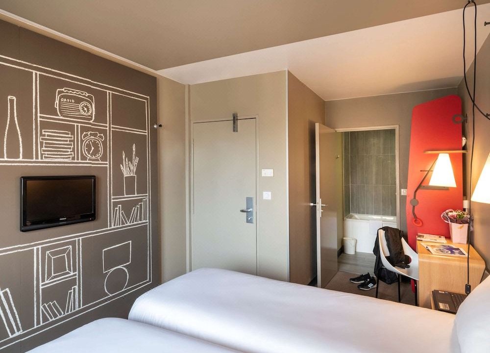 Photo of Bedroom in Saint-Gratien