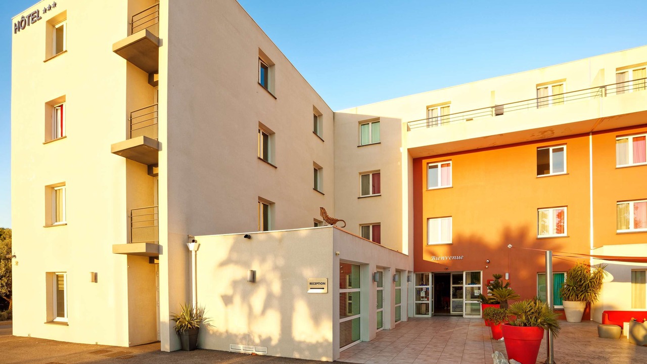 Photo of Buildings in Perpignan