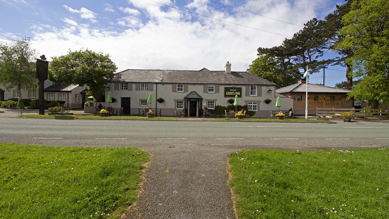 Photo of Buildings in Henryd