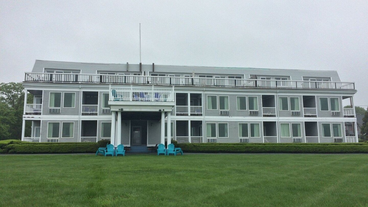 Photo of Buildings in Narragansett Pier