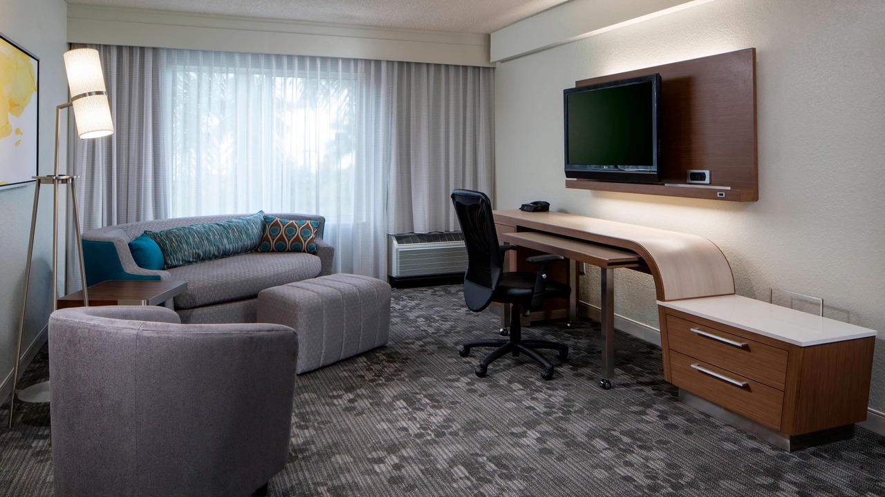 Photo of Livingroom in Weston