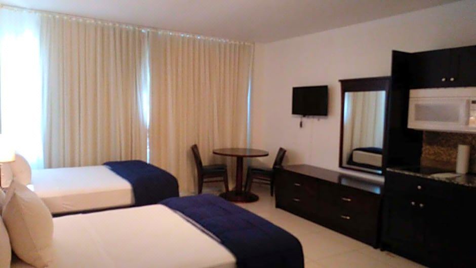 Photo of Bedroom in Mid Beach