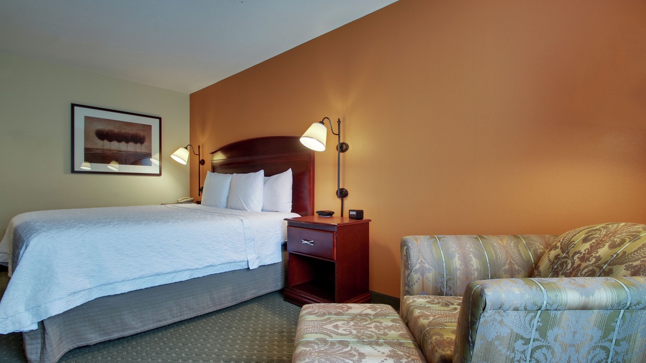 Photo of Bedroom in Ken Caryl