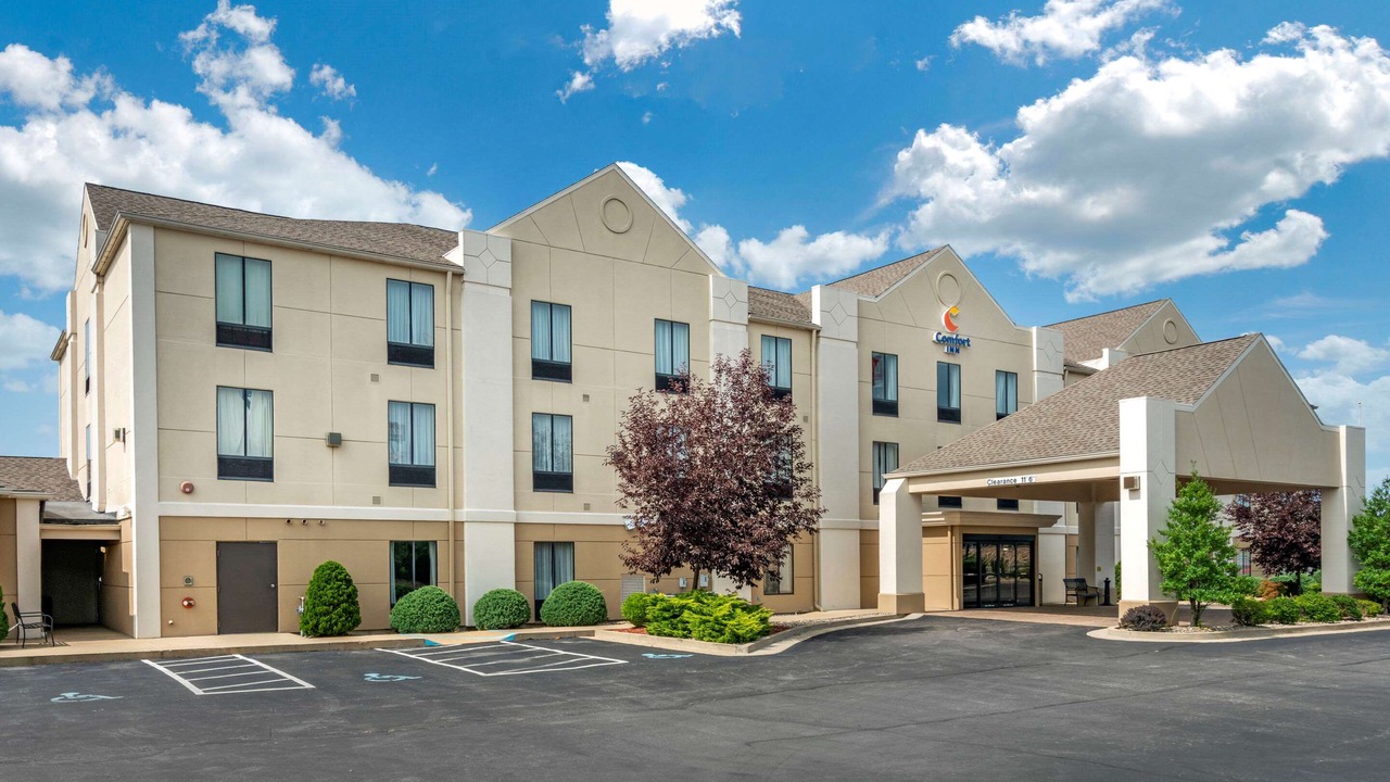 Photo of Buildings in Sullivan