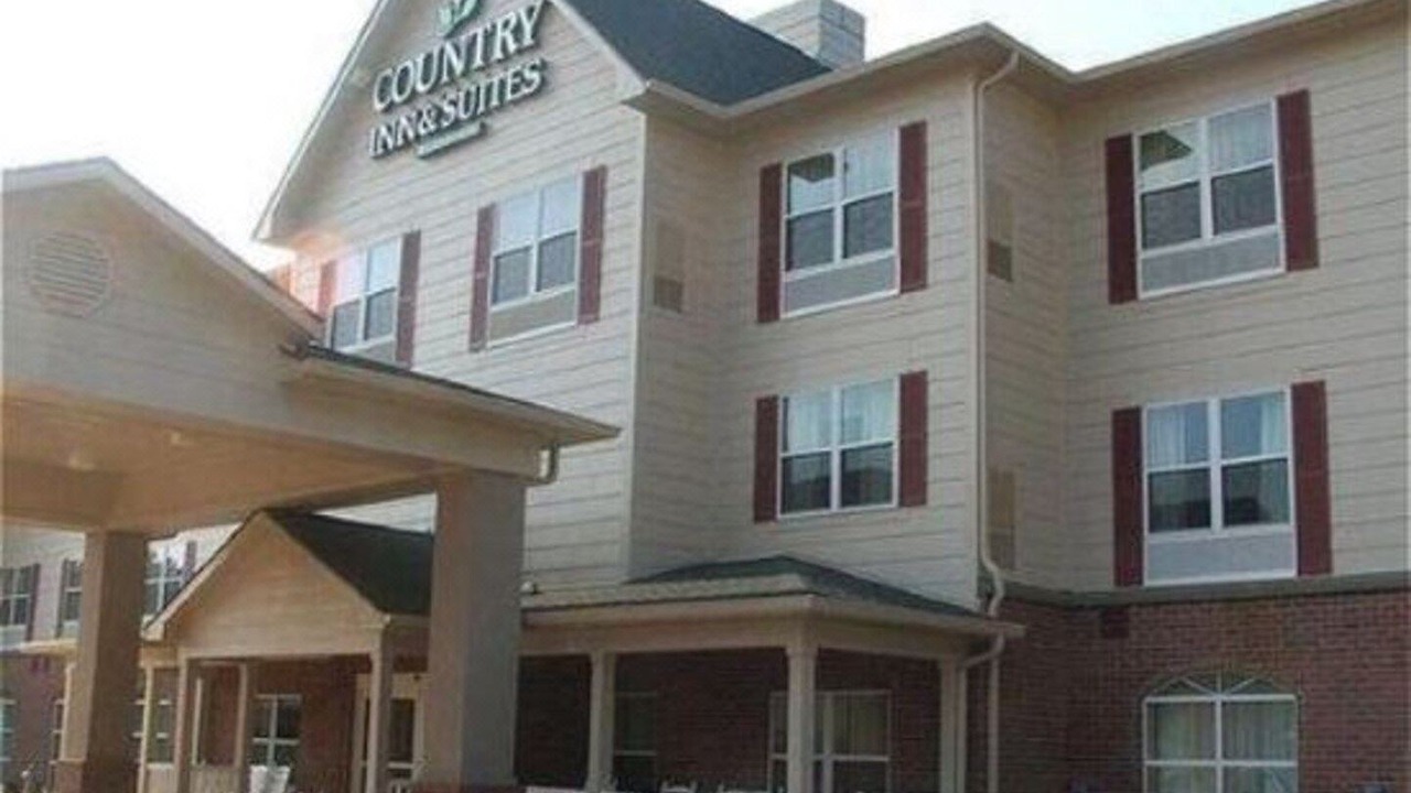 Photo of Buildings in Pineville