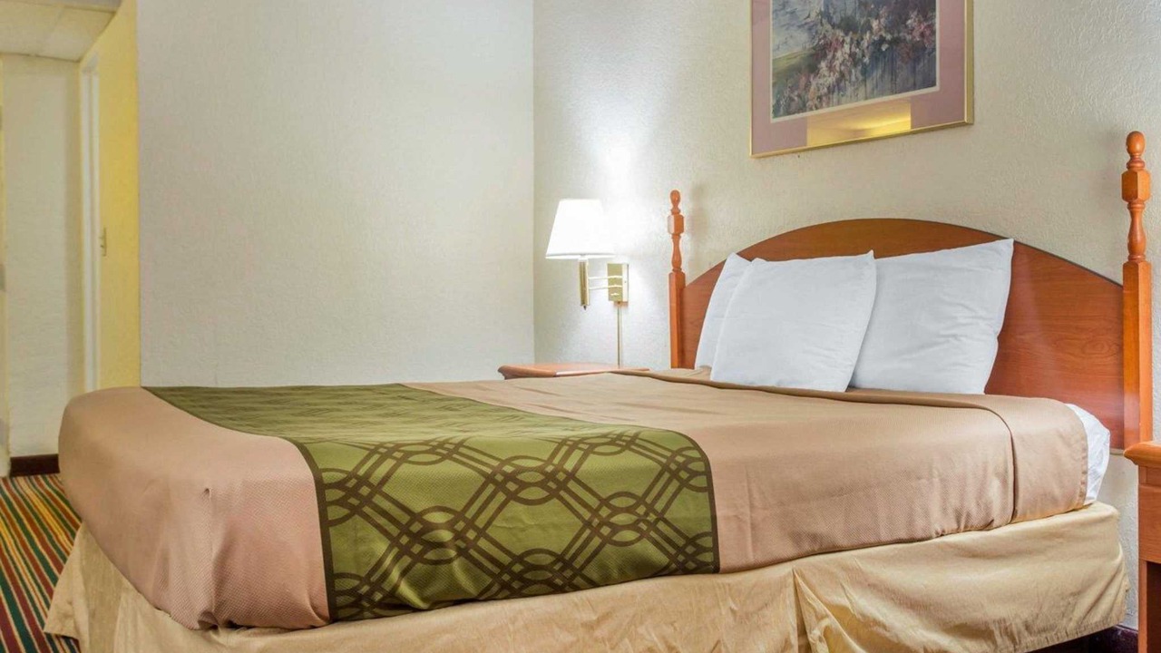 Photo of Bedroom in Tucker