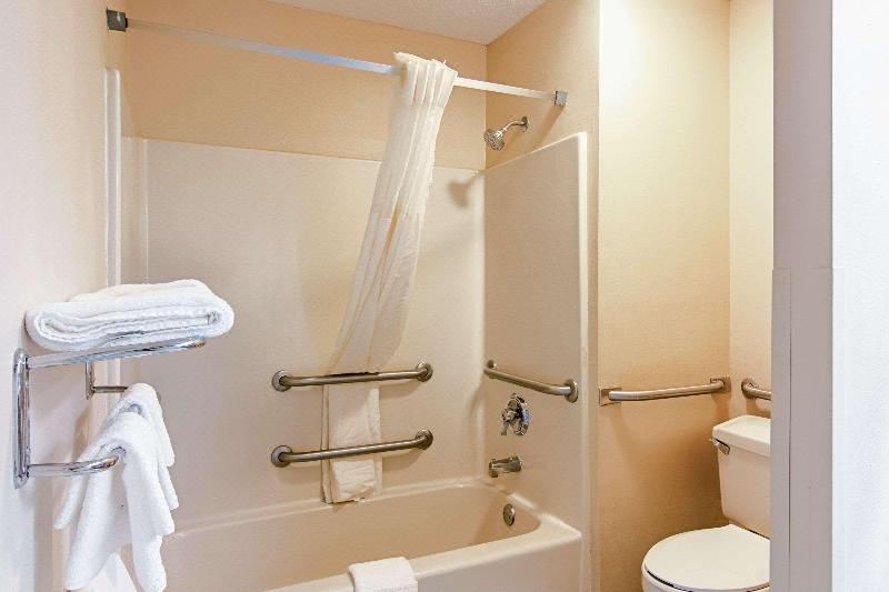 Photo of Bathroom in Thomaston