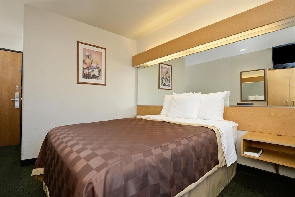 Photo of Bedroom in Ada