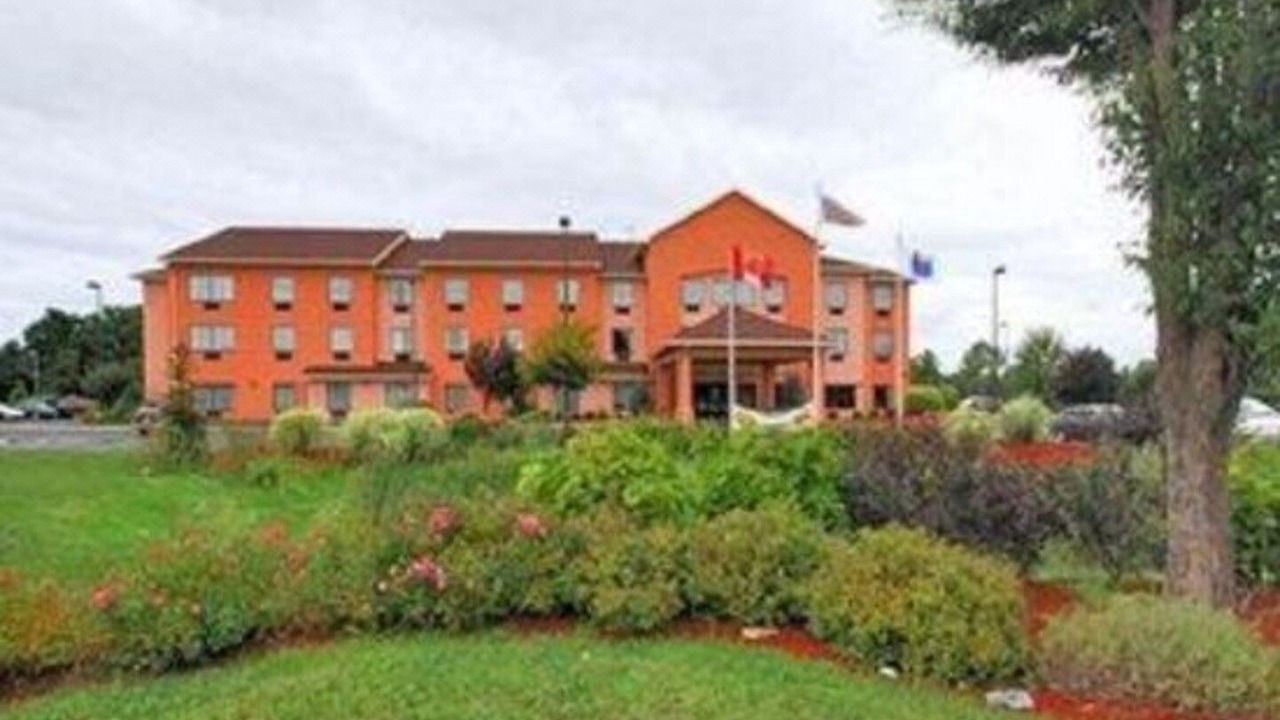 Photo of Buildings in Farmington