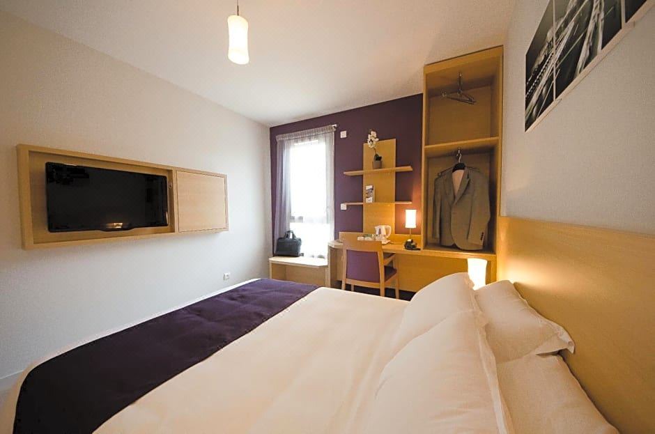 Photo of Bedroom in Saint-Priest