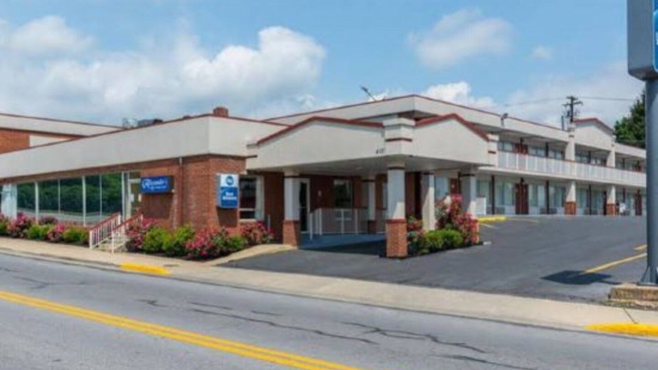 Photo of Buildings in Luray