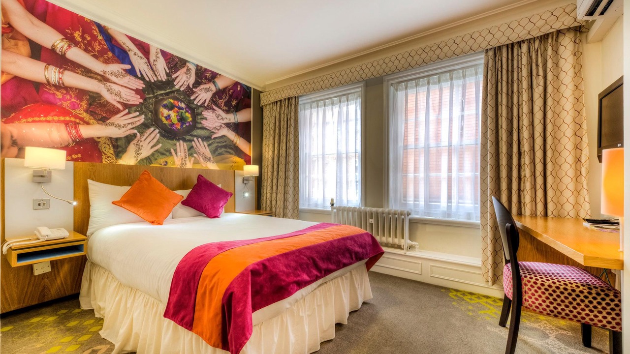 Photo of Bedroom in Reading City Centre