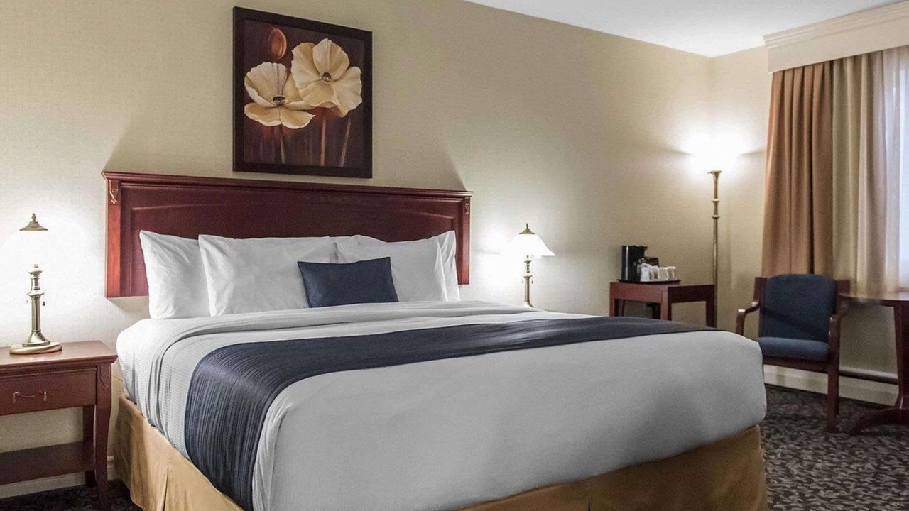 Photo of Bedroom in Mont-Laurier