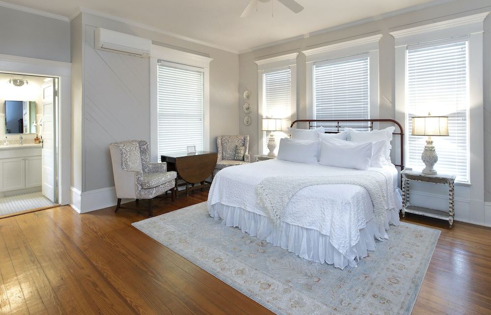 Photo of Bedroom in Smithville