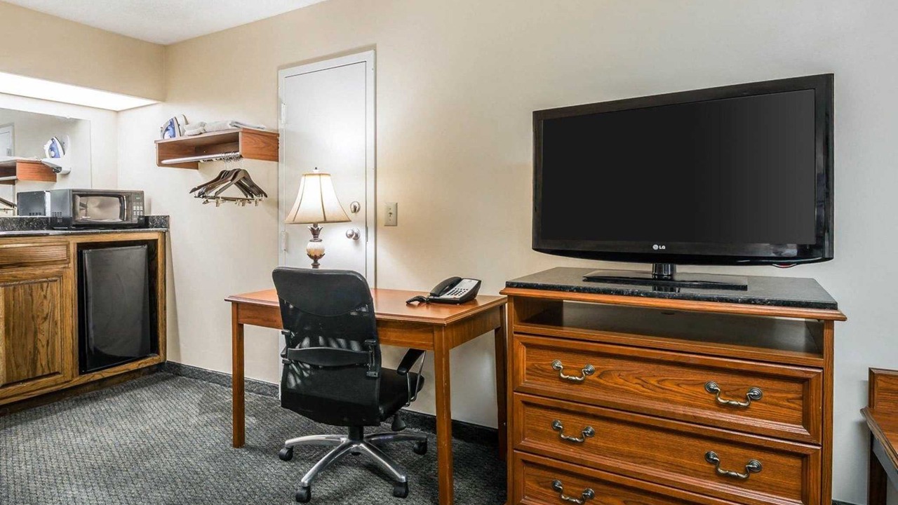 Photo of Livingroom in Bainbridge