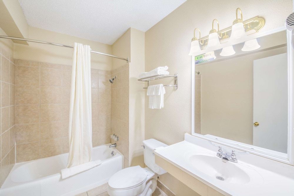 Photo of Bathroom in Giddings