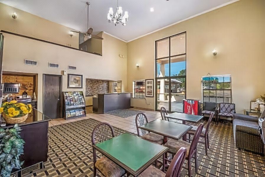 Photo of Livingroom in Caddo Valley