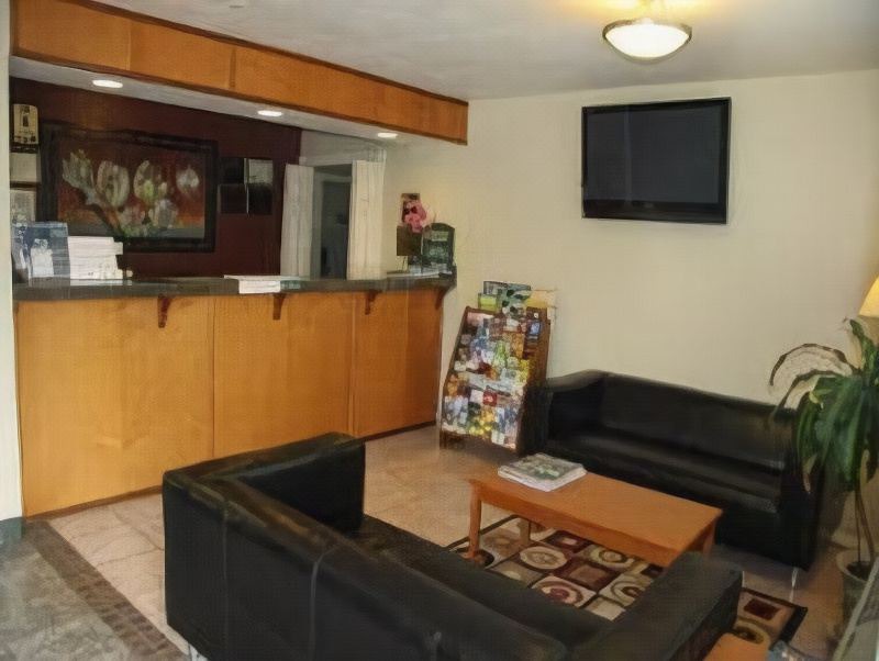 Photo of Livingroom in Southeast Salem