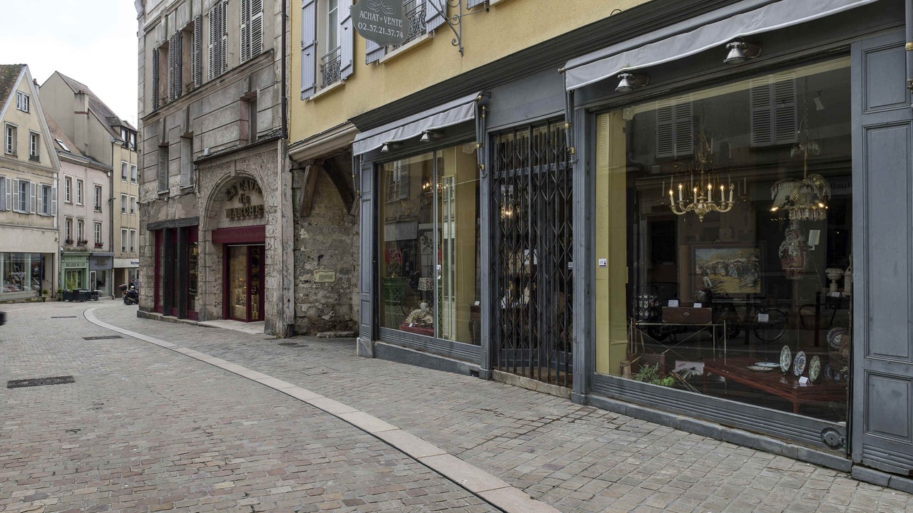 Photo of Buildings in Luce