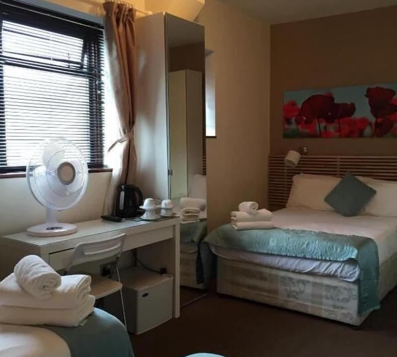 Photo of Others in Shadwell