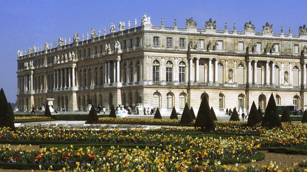 Photo of Buildings in Sevres