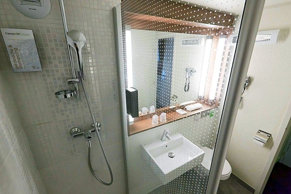 Photo of Bathroom in Epinay-sur-Orge