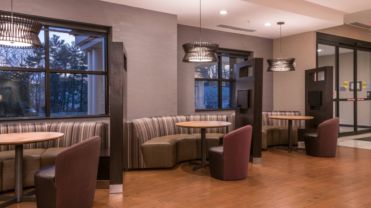 Photo of Livingroom in Newark