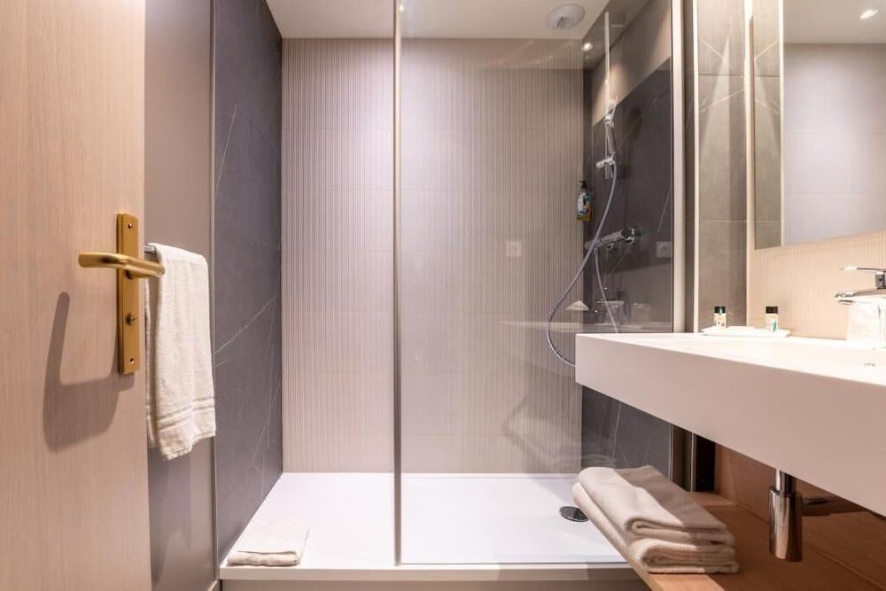 Photo of Bathroom in Parchamp–Albert Kahn