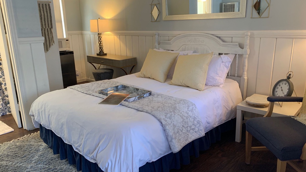Photo of Bedroom in Tahoe Valley