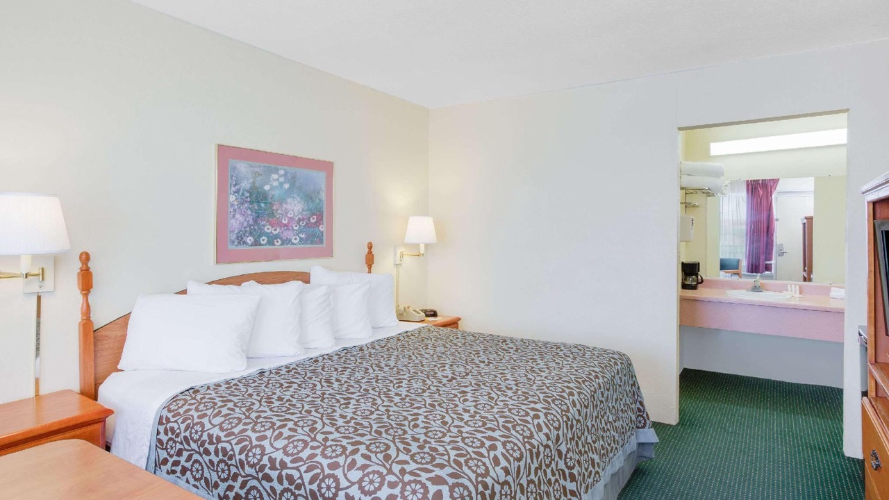 Photo of Bedroom in Newport