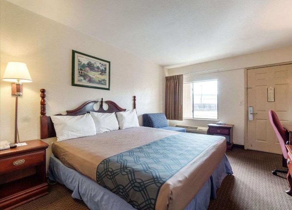 Photo of Bedroom in Central City