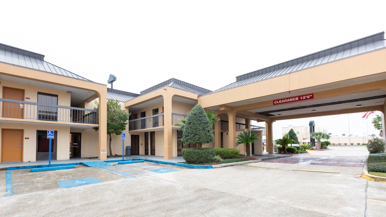 Photo of Buildings in Broadmoor