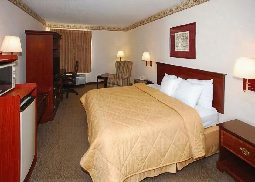 Photo of Bedroom in Garner