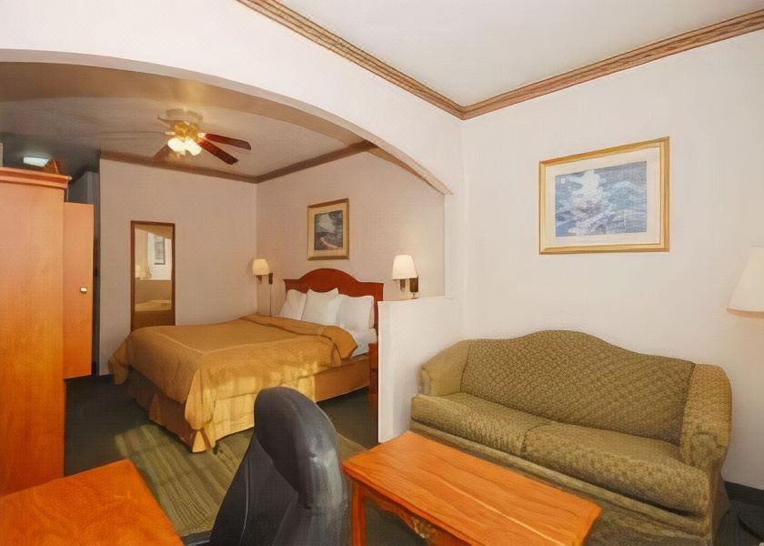 Photo of Livingroom in Rowlett