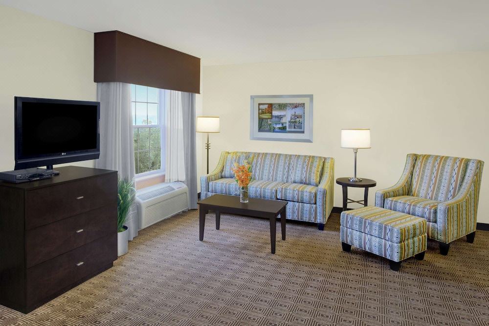 Photo of Livingroom in Northwest Yonkers