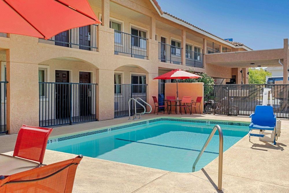 Photo of Outdoor in Williams