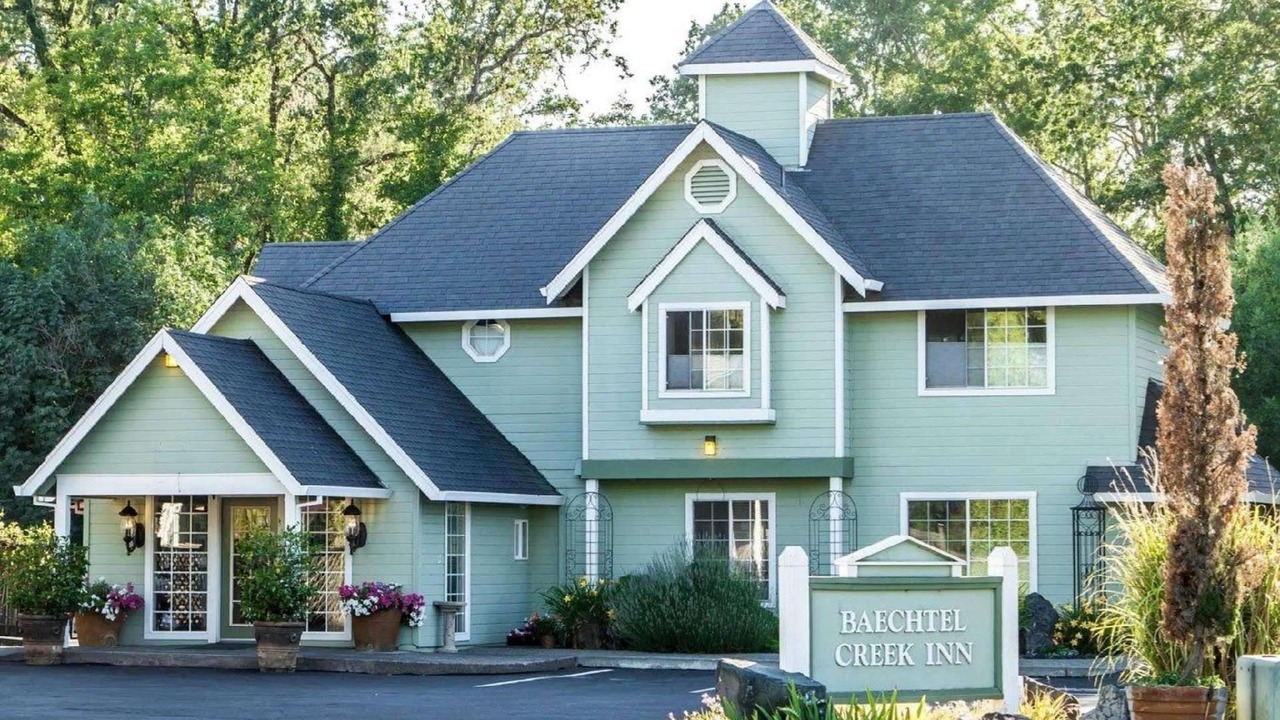 Photo of Buildings in Willits