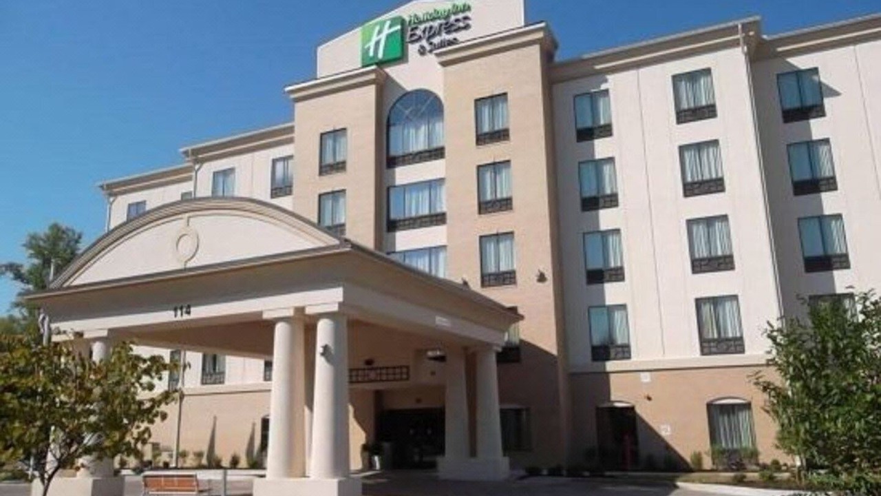 Photo of Buildings in Oak Ridge